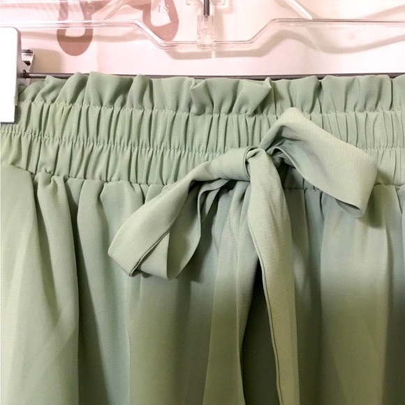 Comme Toi Women's Bow Tie Mini Skirt Stretch Waist Seafoam Green ~ Size Medium - Picture 3 of 8